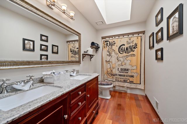 7N075 Hastings Drive, St. Charles, IL 60175