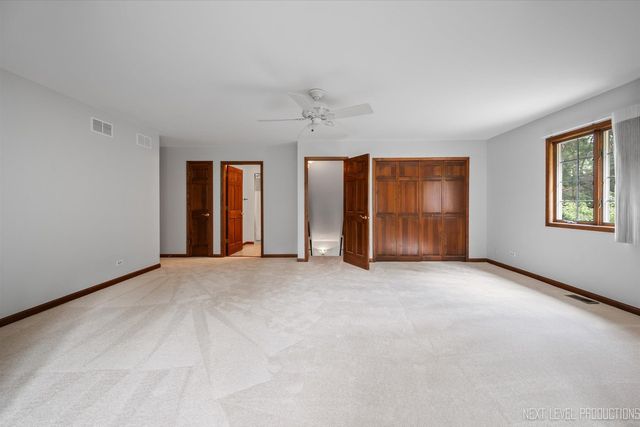 7N075 Hastings Drive, St. Charles, IL 60175