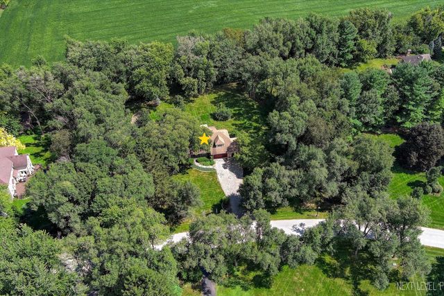 7N075 Hastings Drive, St. Charles, IL 60175