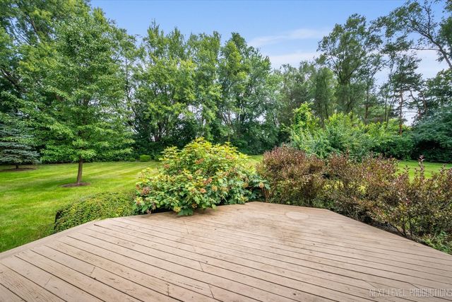 7N075 Hastings Drive, St. Charles, IL 60175