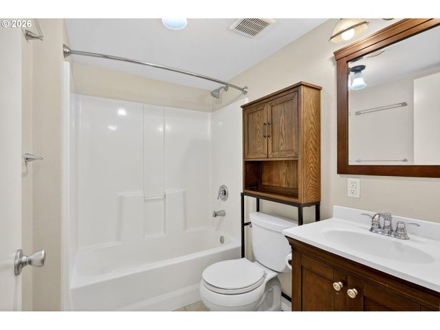8750 Se 155TH Ave 23B, Happy Valley, OR 97086