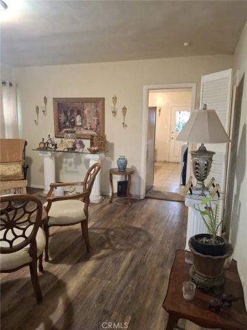 1346 W Century, Los Angeles, CA 90044