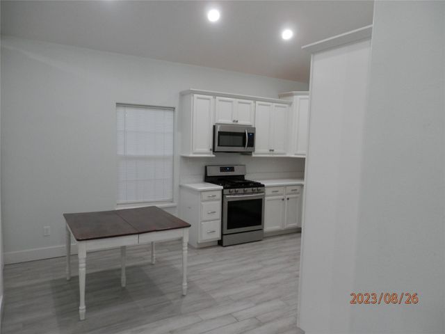 126A 19th Street, Dickinson, TX 77539