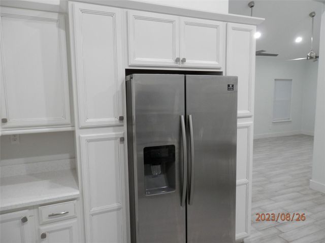 126A 19th Street, Dickinson, TX 77539