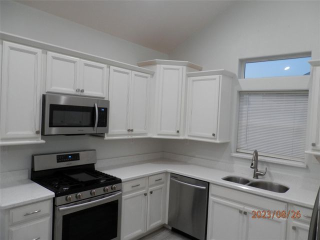 126A 19th Street, Dickinson, TX 77539