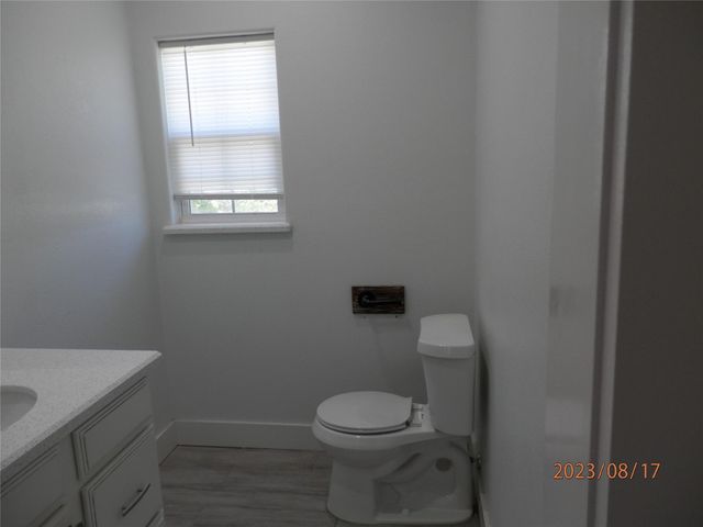 126A 19th Street, Dickinson, TX 77539