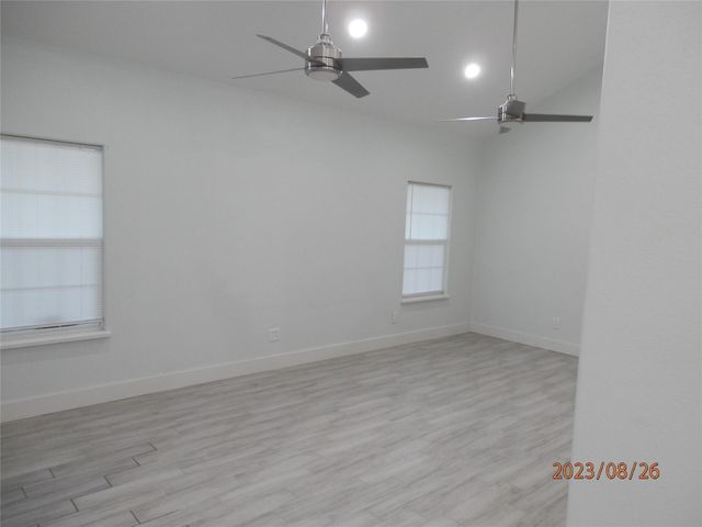 126A 19th Street, Dickinson, TX 77539