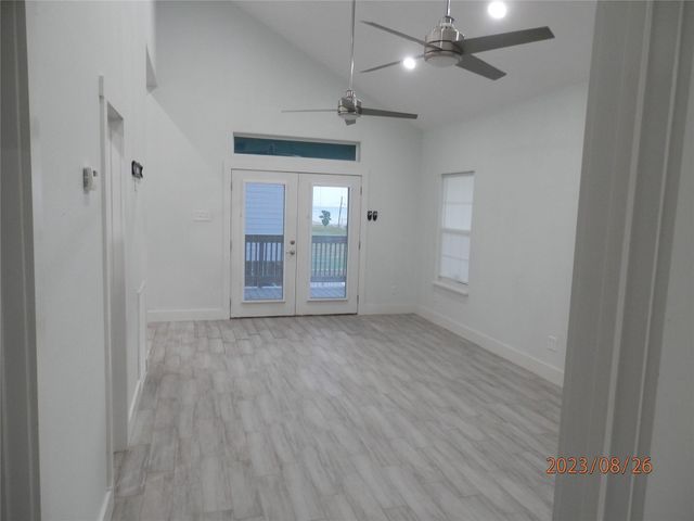 126A 19th Street, Dickinson, TX 77539