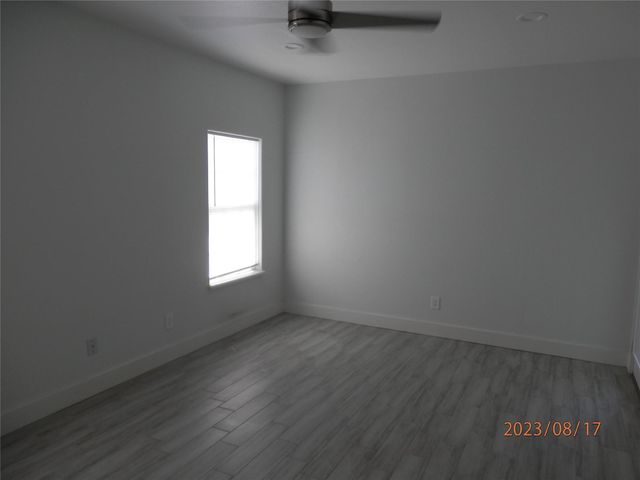 126A 19th Street, Dickinson, TX 77539