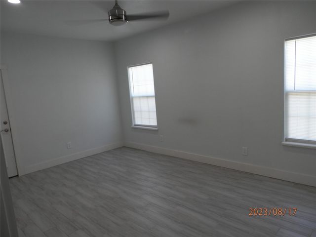 126A 19th Street, Dickinson, TX 77539