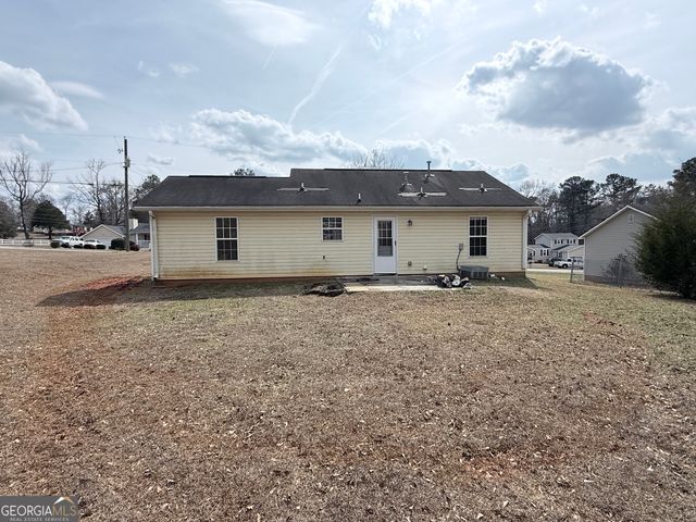 33 Mitchell Road, Forsyth, GA 31029