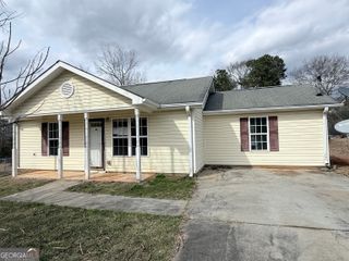 33 Mitchell Road, Forsyth, GA 31029