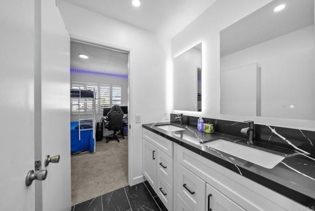 2010 Bridgeport, Chula Vista, CA 91913