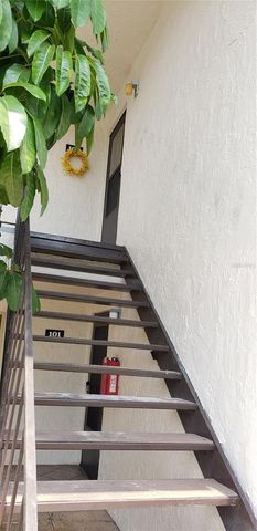 7701 STARKEY ROAD 102, Seminole, FL 33777