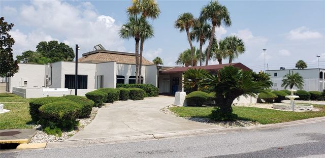 7701 STARKEY ROAD 102, Seminole, FL 33777