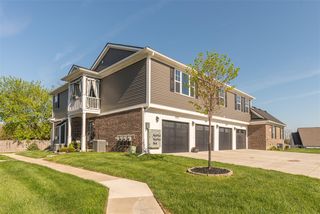 432 Maple Cove Circle, Saline, MI 48176