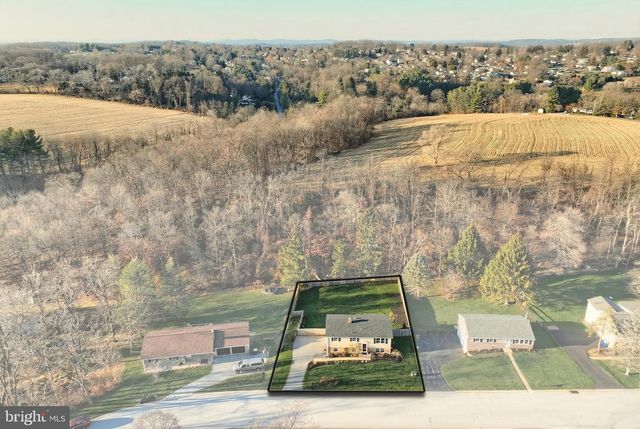 516 GARY DR, Dallastown, PA 17313