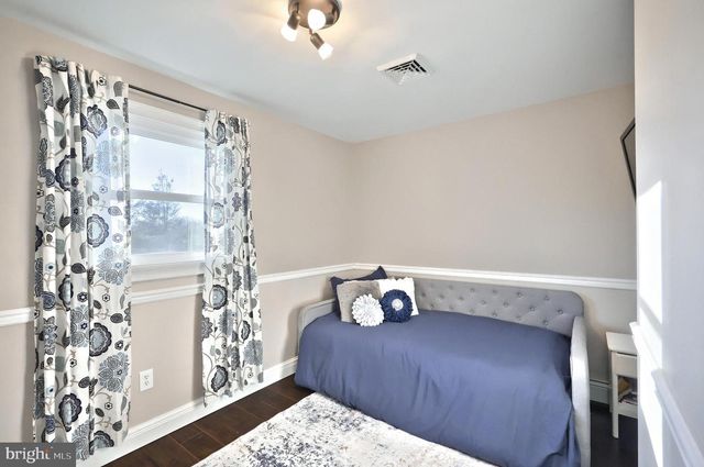 516 GARY DR, Dallastown, PA 17313