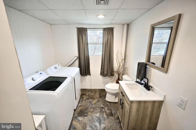 516 GARY DR, Dallastown, PA 17313