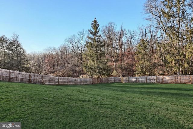 516 GARY DR, Dallastown, PA 17313