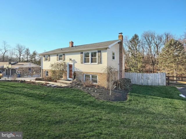 516 GARY DR, Dallastown, PA 17313