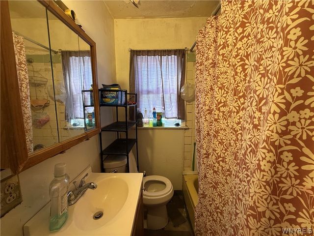 131 Riverside Avenue, Buffalo, NY 14207