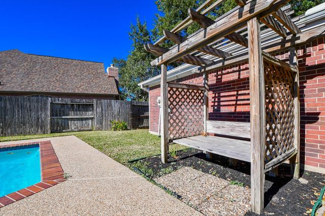 1502 Emerald Springs Court, Houston, TX 77094