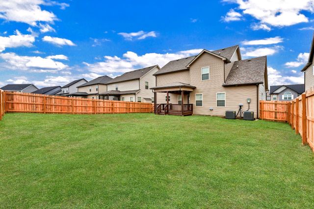 2006 Jackie Lorraine Dr, Clarksville, TN 37042