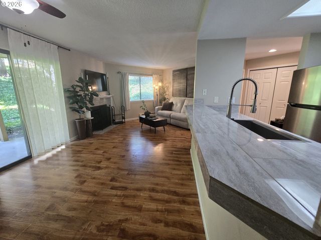 9908 Se TALBERT St, Clackamas, OR 97015