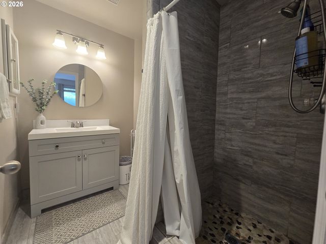 9908 Se TALBERT St, Clackamas, OR 97015