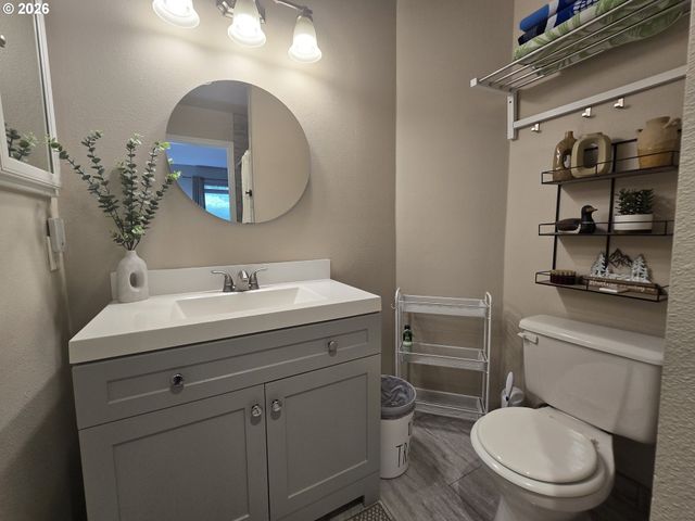 9908 Se TALBERT St, Clackamas, OR 97015