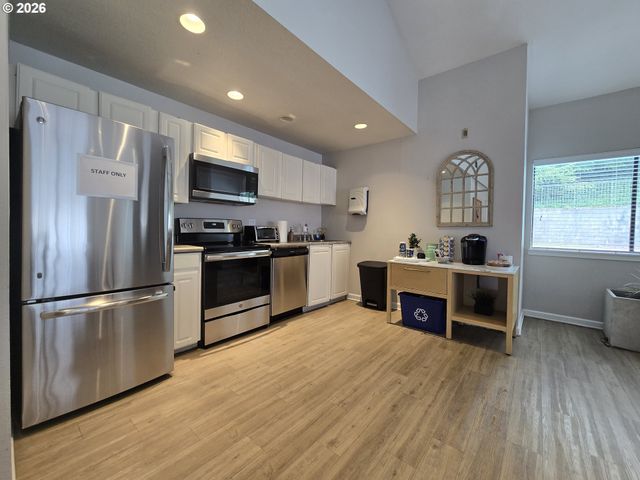 9908 Se TALBERT St, Clackamas, OR 97015