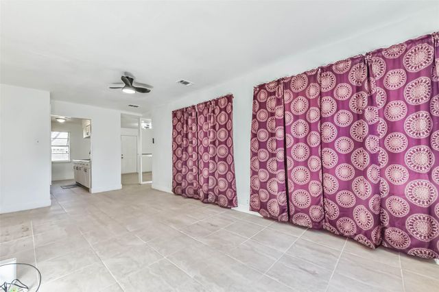 11411 Murr Way, Houston, TX 77048