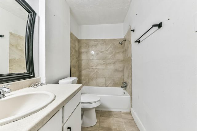 11411 Murr Way, Houston, TX 77048