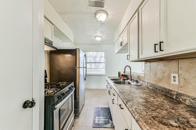 11411 Murr Way, Houston, TX 77048