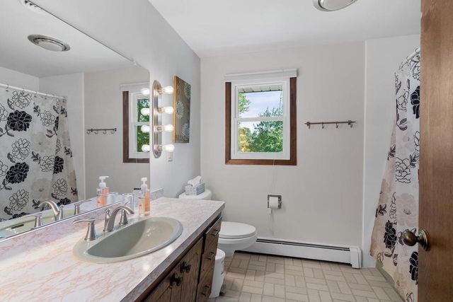 2049 SHAMROCK LANE, Green Bay, WI 54301