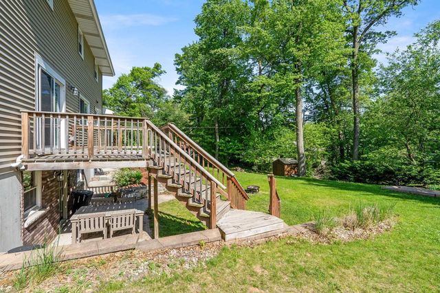 2049 SHAMROCK LANE, Green Bay, WI 54301