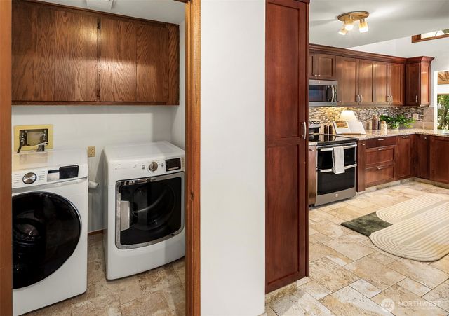2208 101st Street SE, Everett, WA 98208