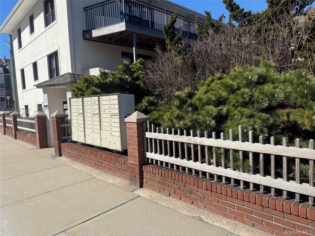 65 West Broadway 8A, Long Beach, NY 11561