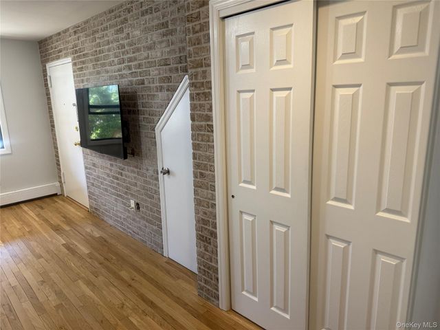 65 West Broadway 8A, Long Beach, NY 11561