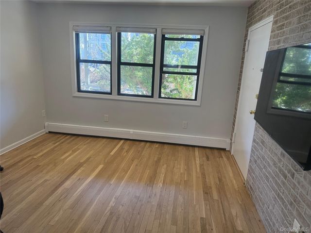 65 West Broadway 8A, Long Beach, NY 11561