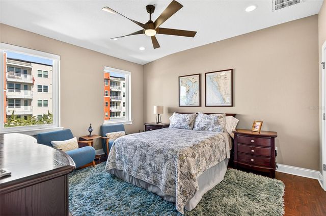 4725 LEGACY PARK DRIVE, Tampa, FL 33611