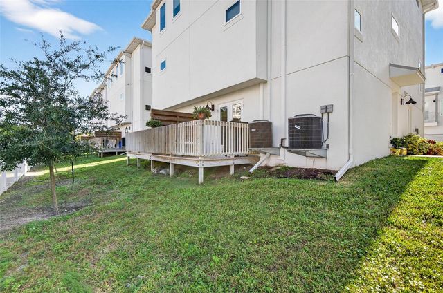 4725 LEGACY PARK DRIVE, Tampa, FL 33611