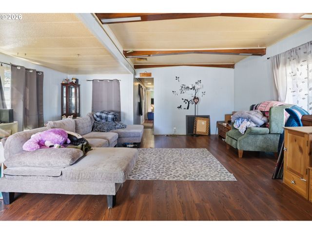 16745 Se DIVISION St 282, Portland, OR 97236