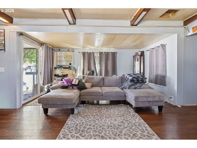 16745 Se DIVISION St 282, Portland, OR 97236