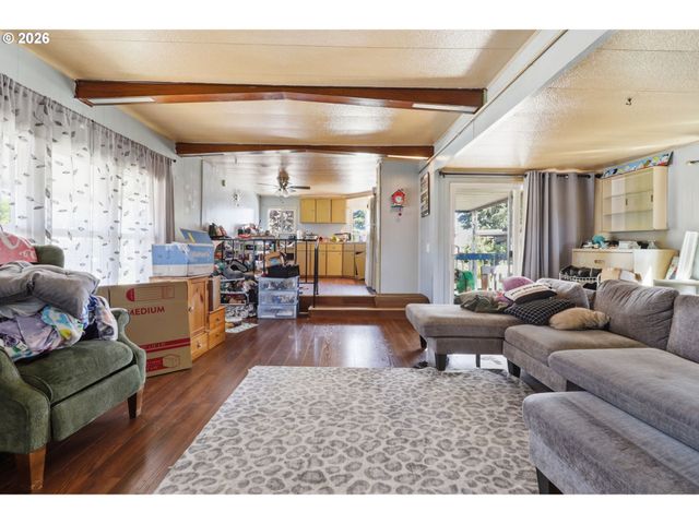 16745 Se DIVISION St 282, Portland, OR 97236