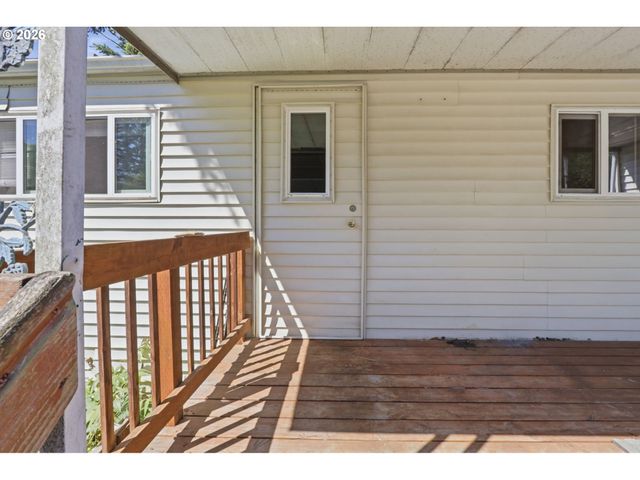 16745 Se DIVISION St 282, Portland, OR 97236