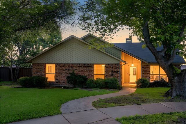 193 Simmons Drive, Coppell, TX 75019
