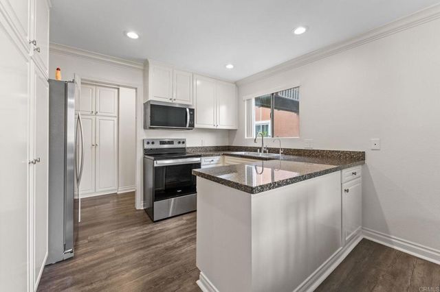17155 W Bernardo Drive 106, San Diego, CA 92127