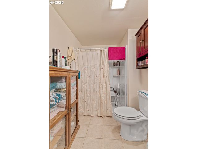 51320 MYRTLE CREEK Rd, Myrtle Point, OR 97458